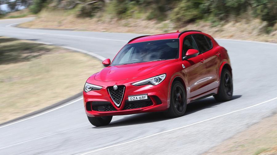  Alfa Romeo Stelvio Quadrifoglio (949) 2019 года  (AU) (фото 13 из 34)